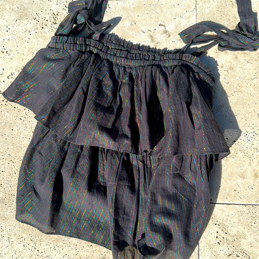 Layered  xs black tank with shimmer